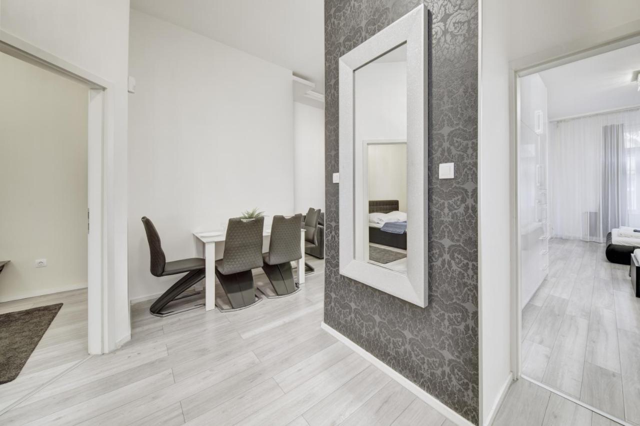 Center Apartment Budapest - Vaci Utca Exteriör bild